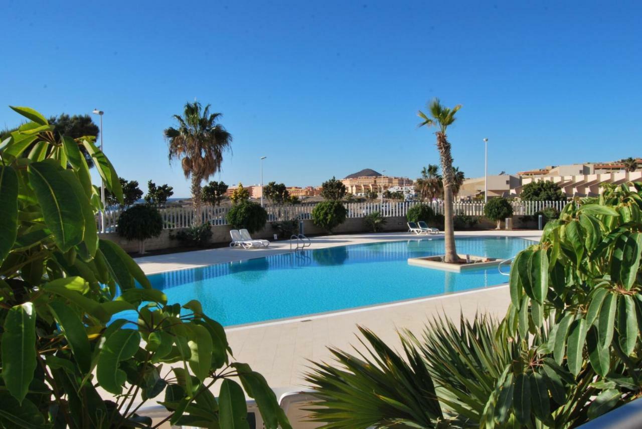 Luxury Beachfront Penthouse Эль-Медано Экстерьер фото